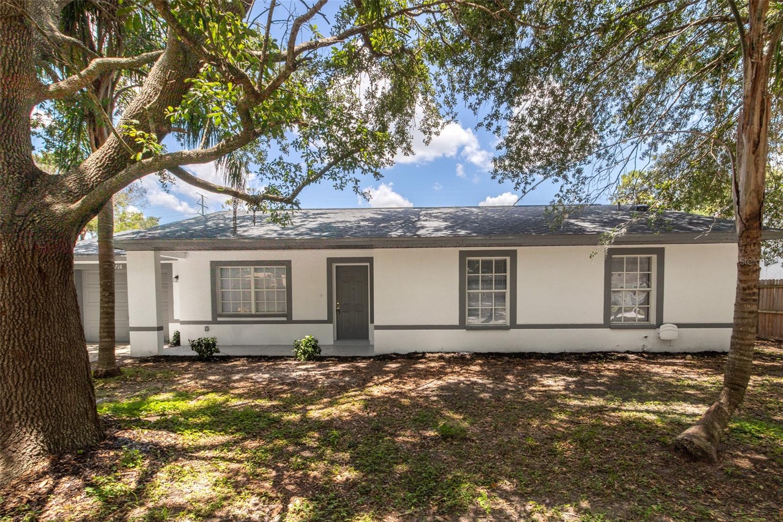Listing photo id 5 for 22716 Penny Loop