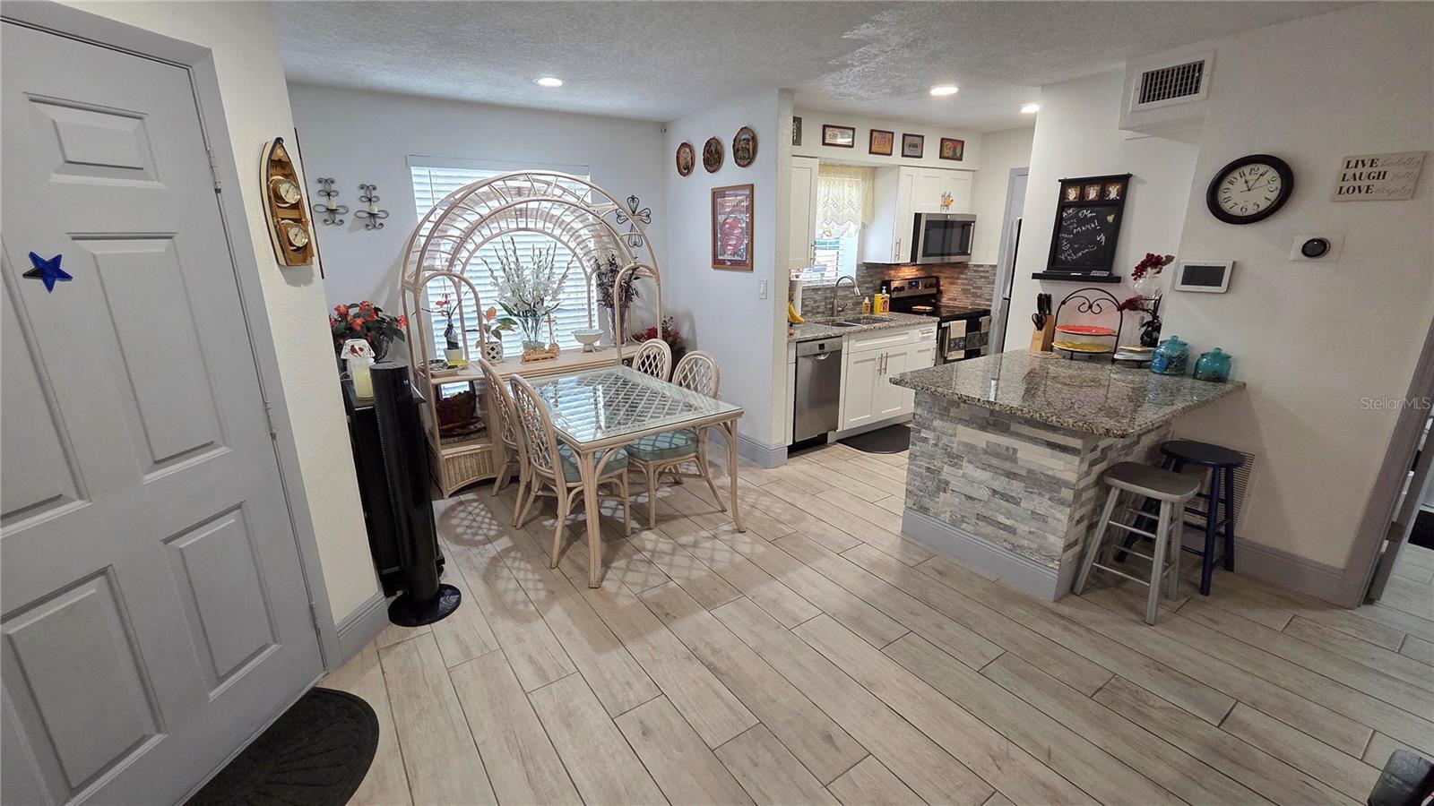 Image 3 of 33 For 8630 Mallard Reserve Drive 105