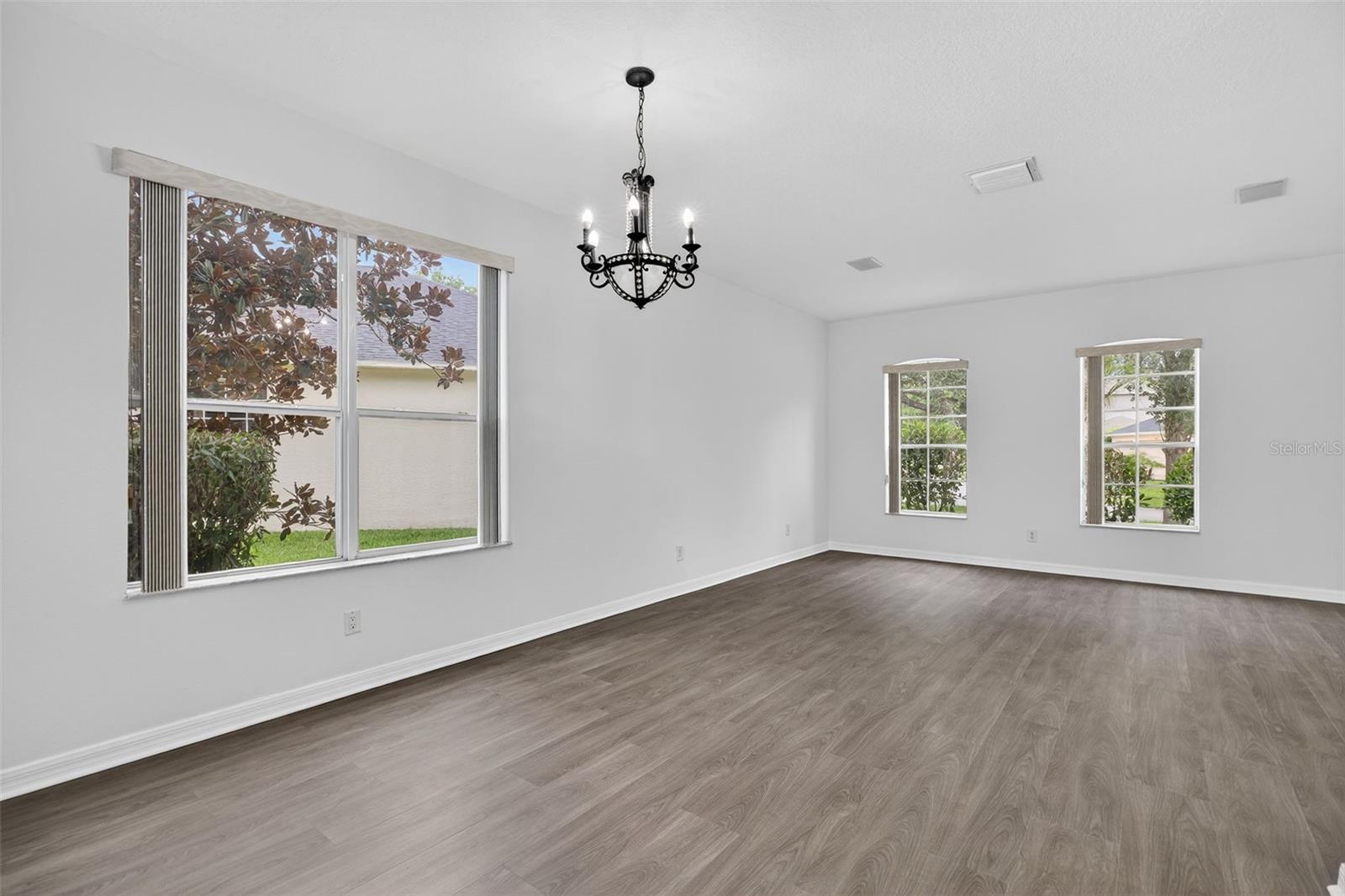 Image 21 of 64 For 29916 Cedar Waxwing Drive