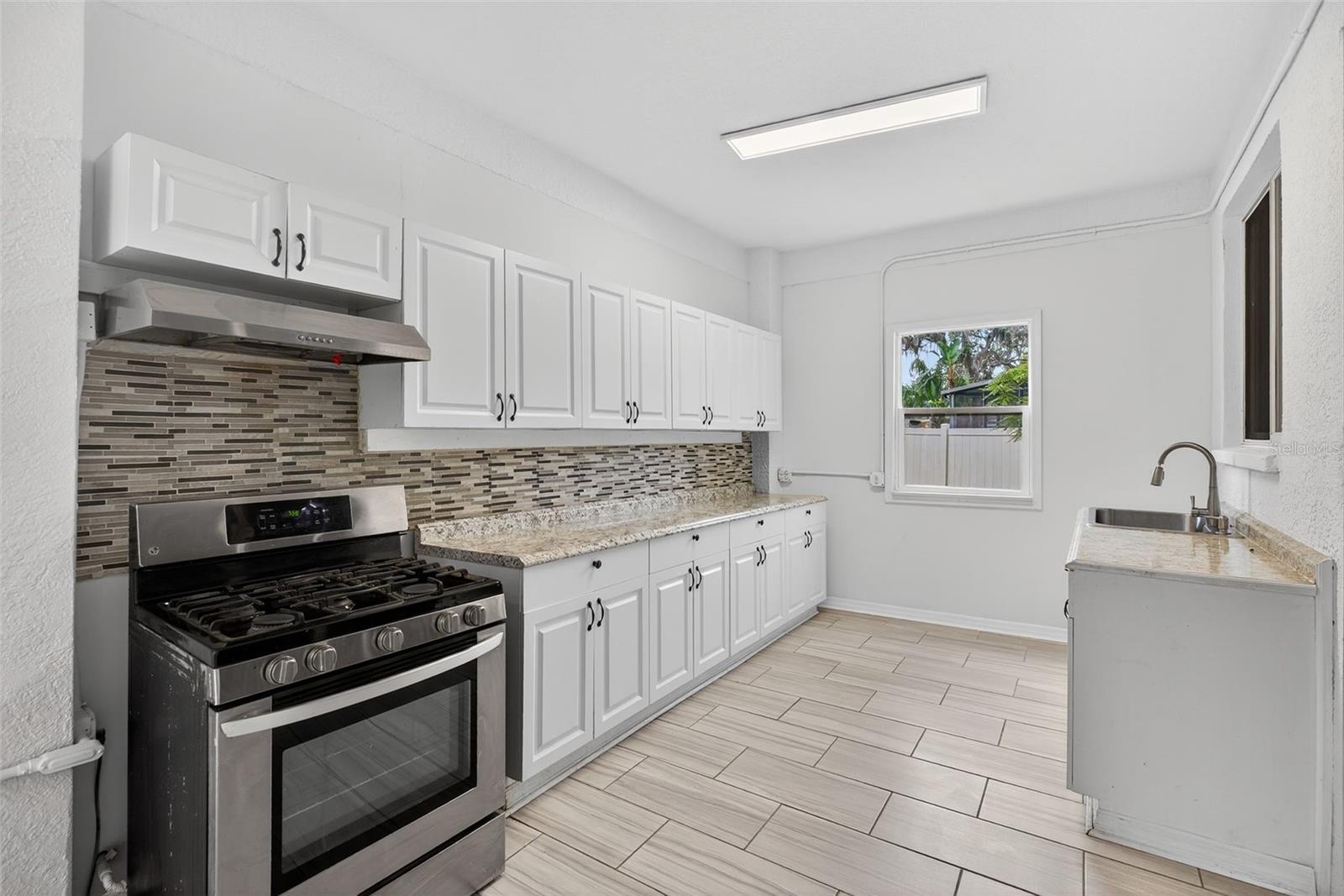 Image 31 of 64 For 29916 Cedar Waxwing Drive