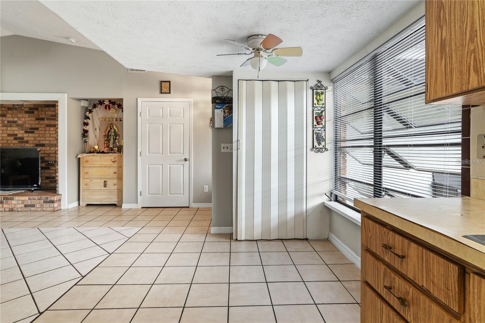 Image 12 of 27 For 11317 Fort King Road