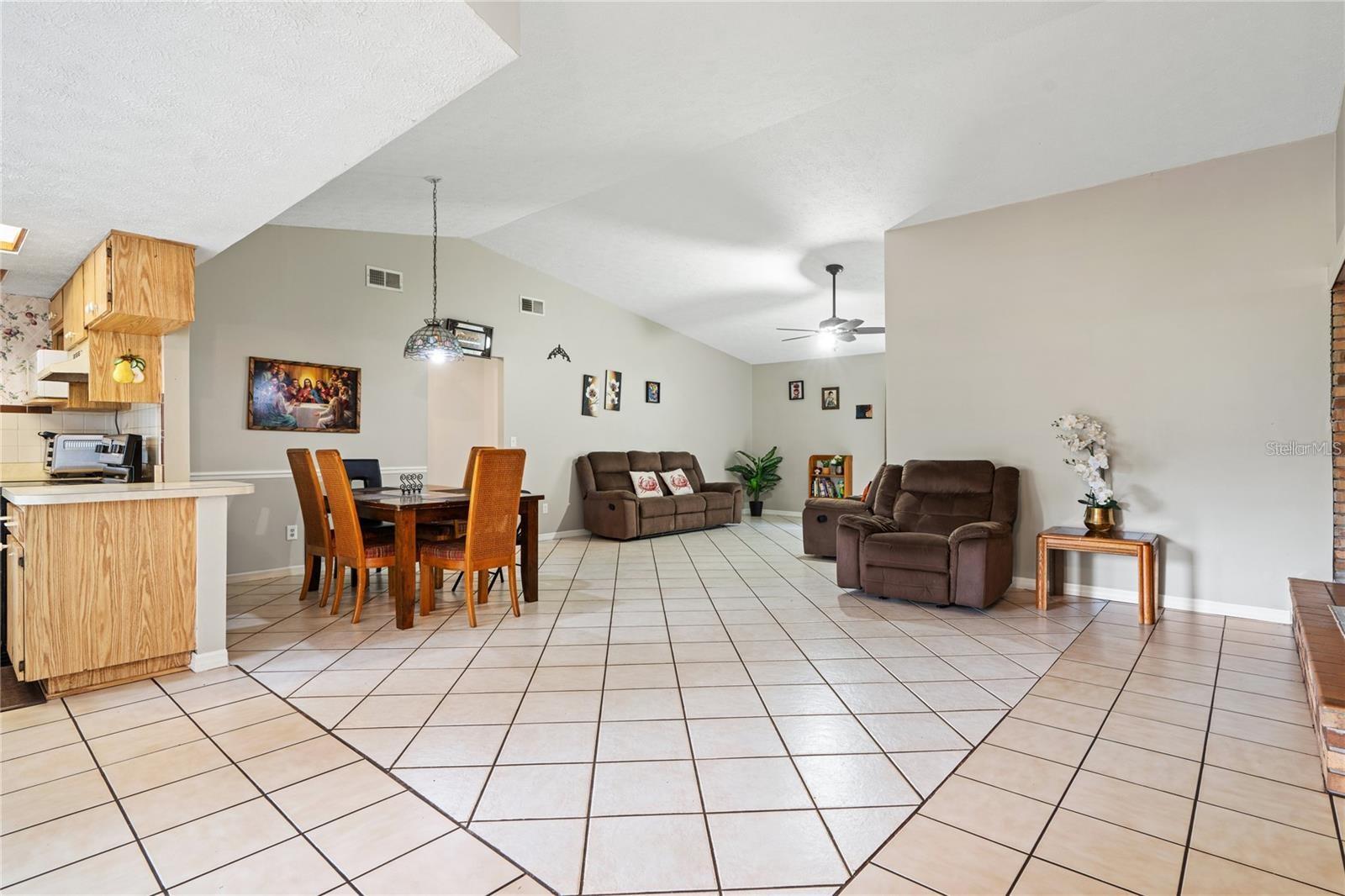 Image 6 of 27 For 11317 Fort King Road