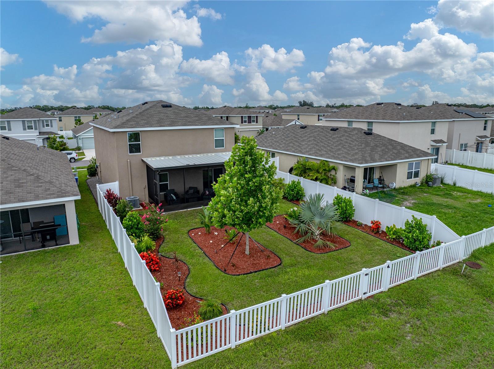 Image 65 of 92 For 636 Olive Conch Street