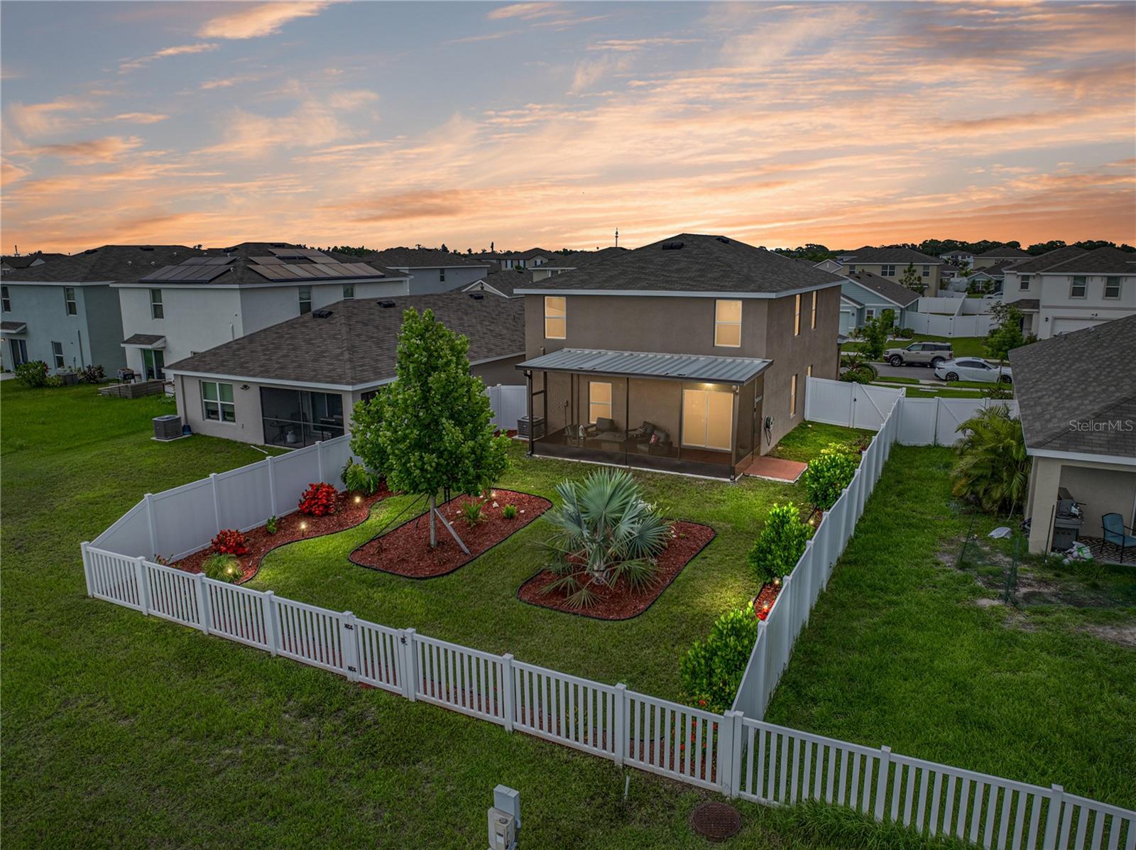 Image 66 of 92 For 636 Olive Conch Street