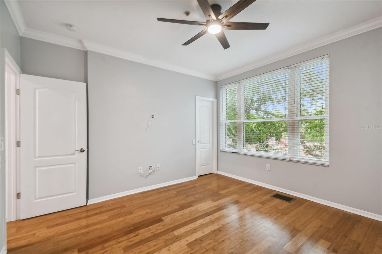 Image 29 of 46 For 3183 Bayshore Oaks Drive