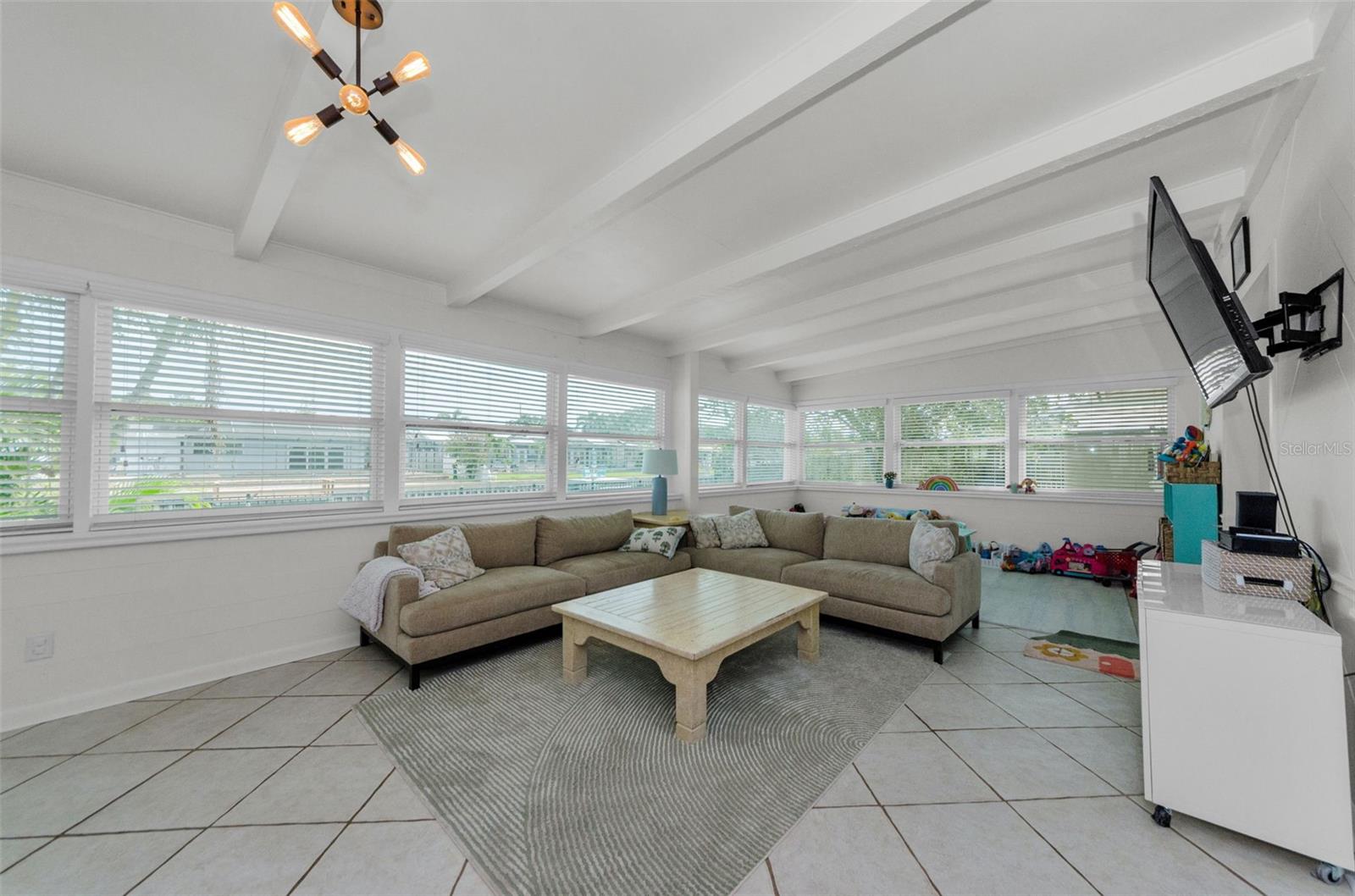 Image 13 of 39 For 201 78th Avenue N