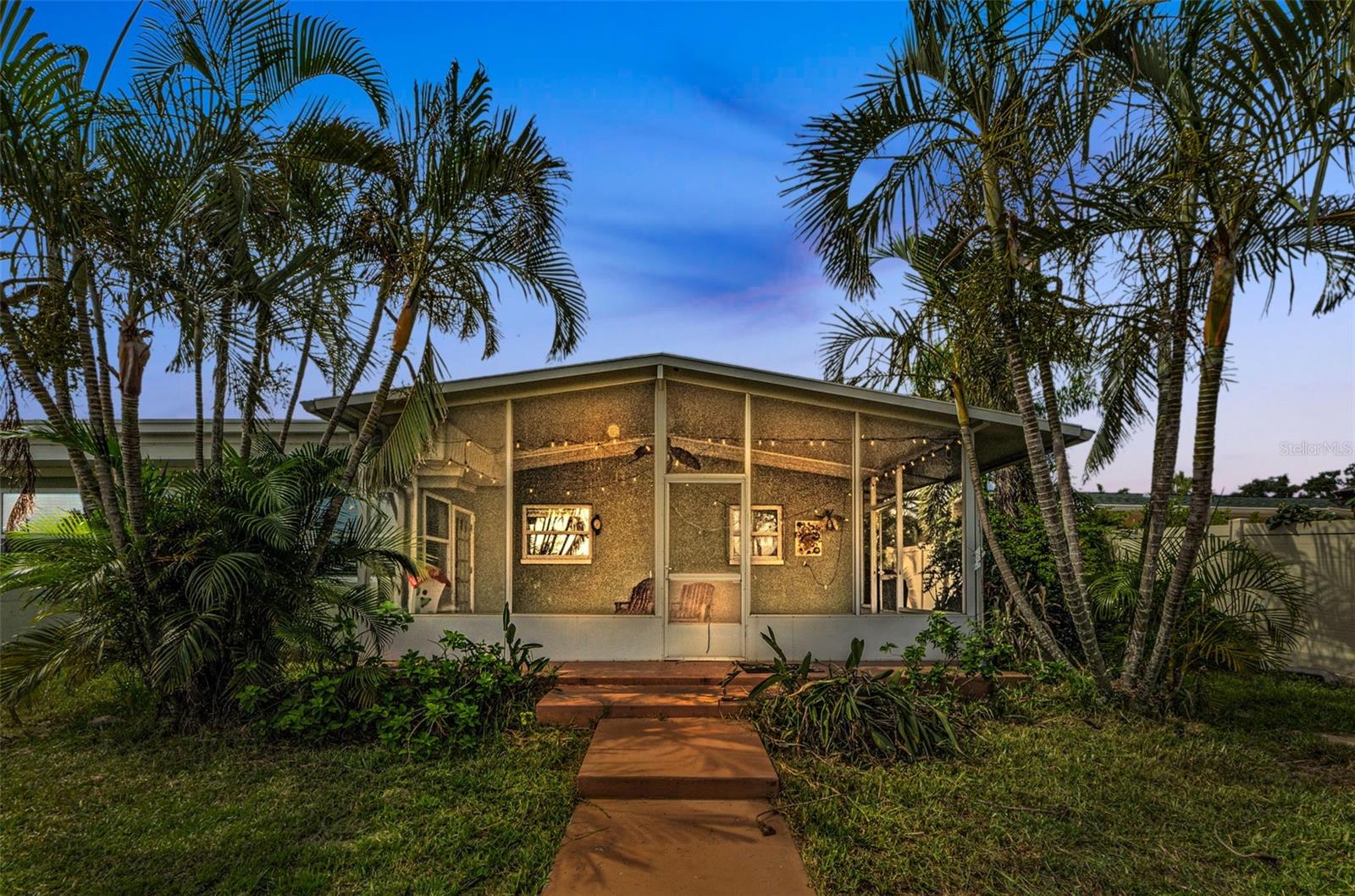 Image 33 of 39 For 201 78th Avenue N