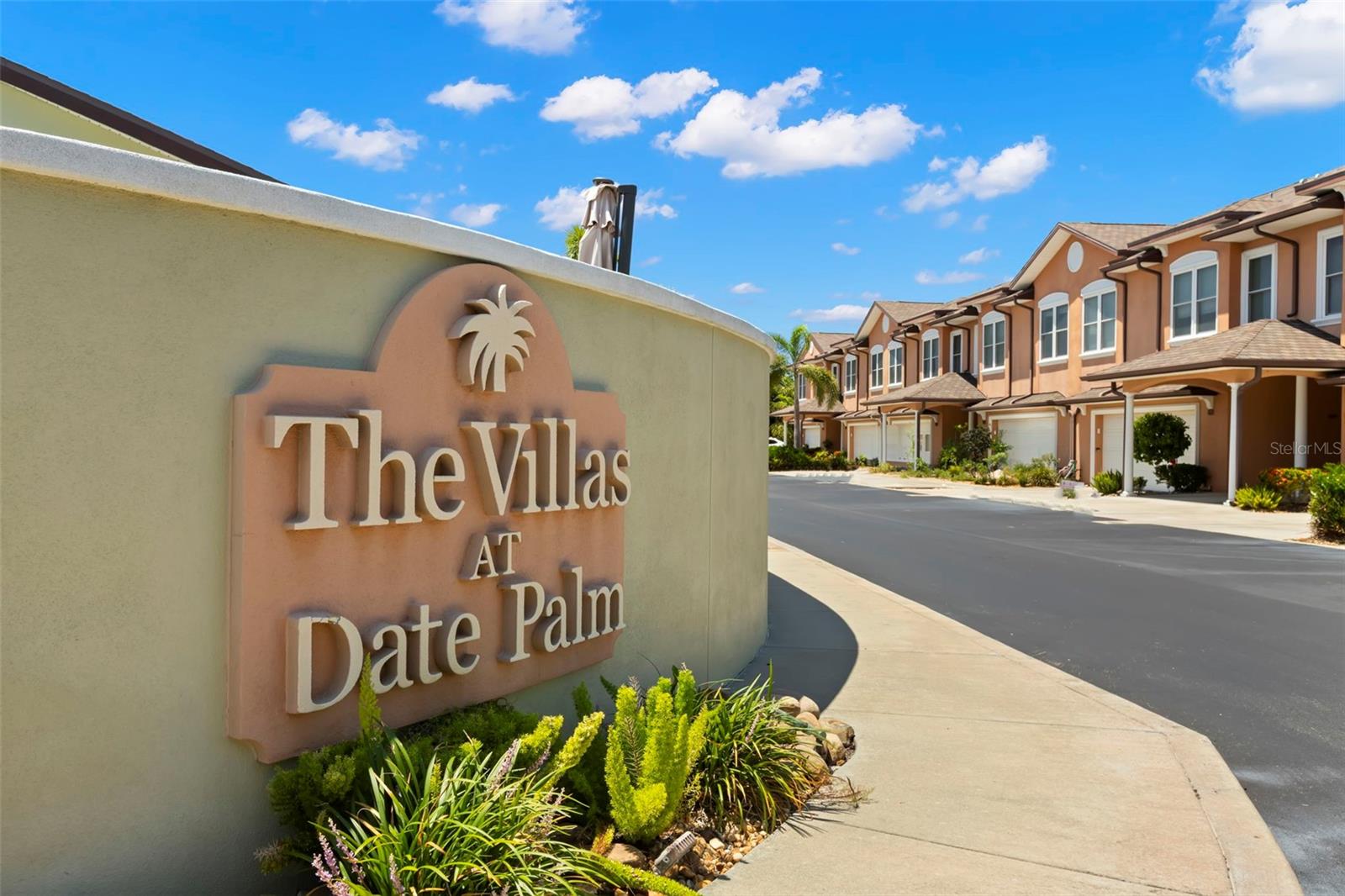 Image 2 of 40 For 829 Date Palm Lane