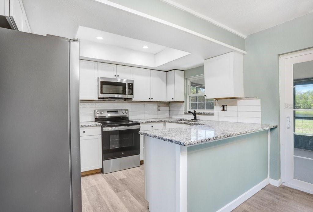 Image 10 of 26 For 10790 92nd Street
