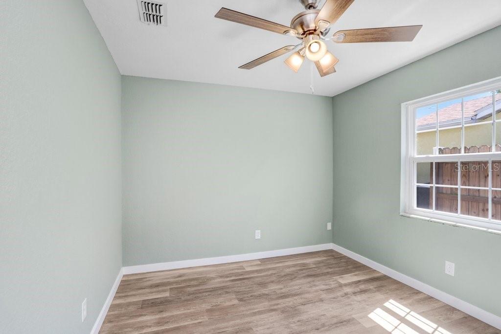 Image 13 of 26 For 10790 92nd Street