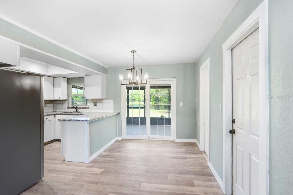 Image 4 of 26 For 10790 92nd Street