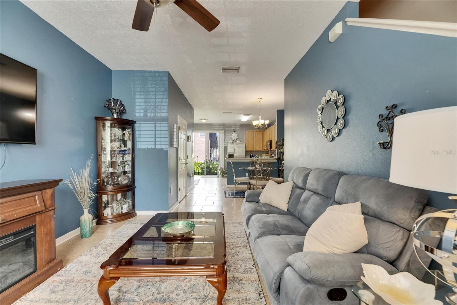 Image 6 of 57 For 13905 Abbey Lane