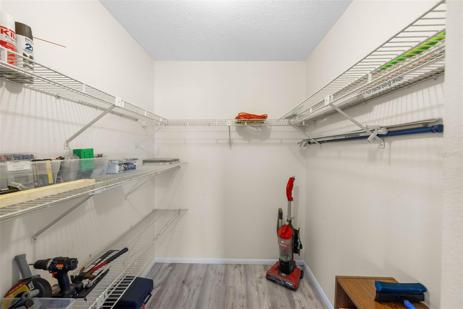 Image 11 of 40 For 4279 Newport Drive