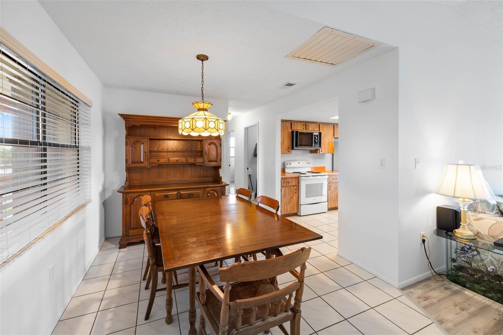 Image 17 of 40 For 4279 Newport Drive