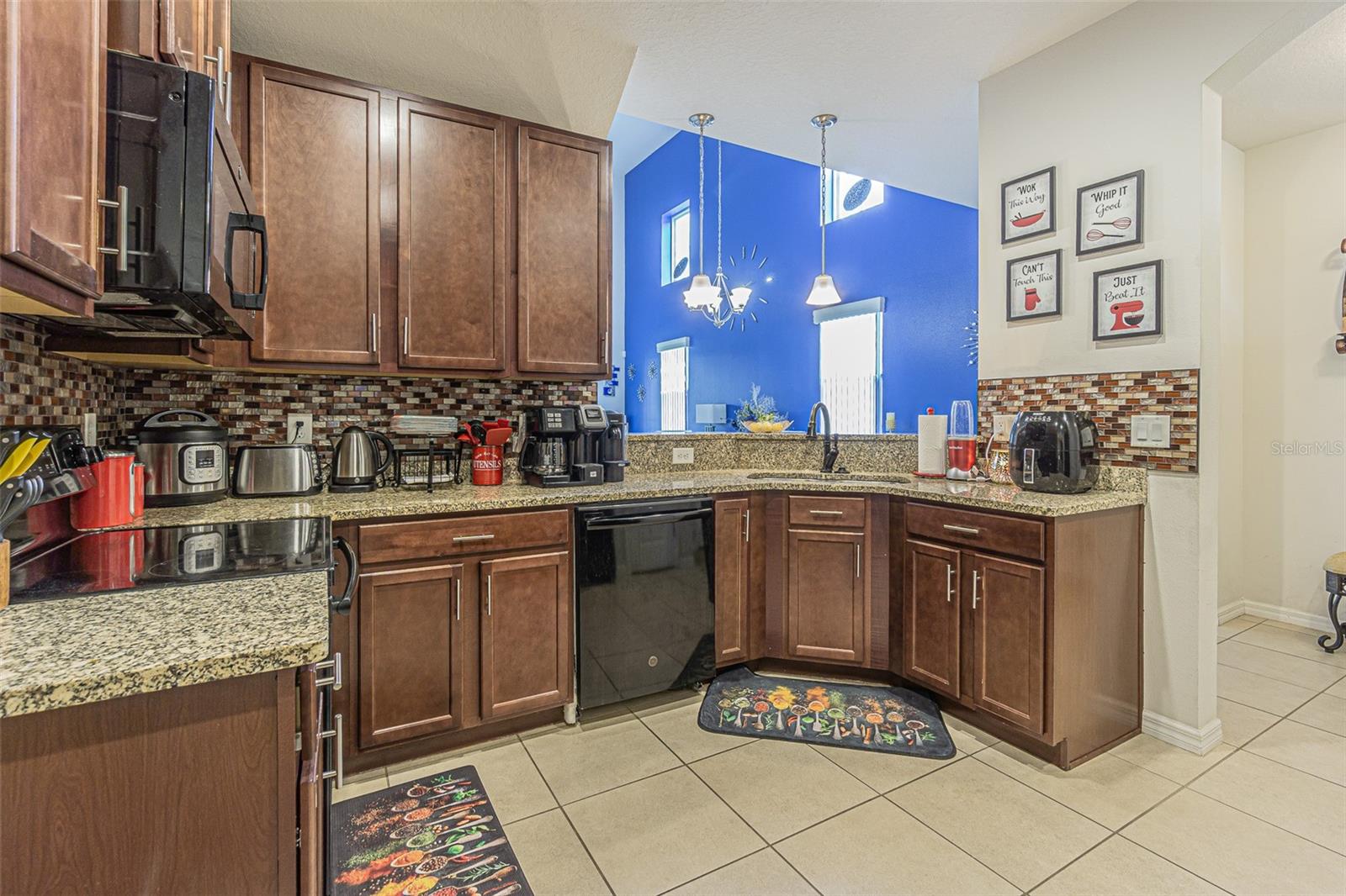 Image 5 of 44 For 10830 Verawood Drive