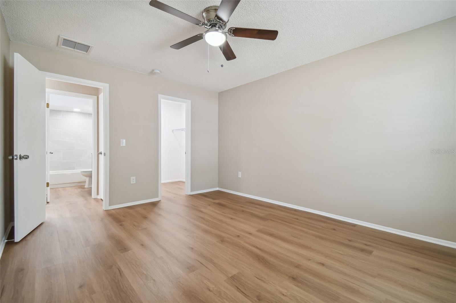Image 17 of 37 For 11611 Bear Paw Lane