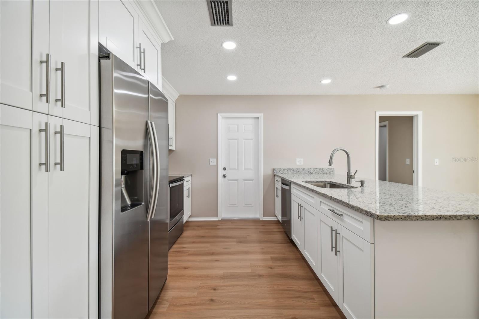 Image 20 of 37 For 11611 Bear Paw Lane