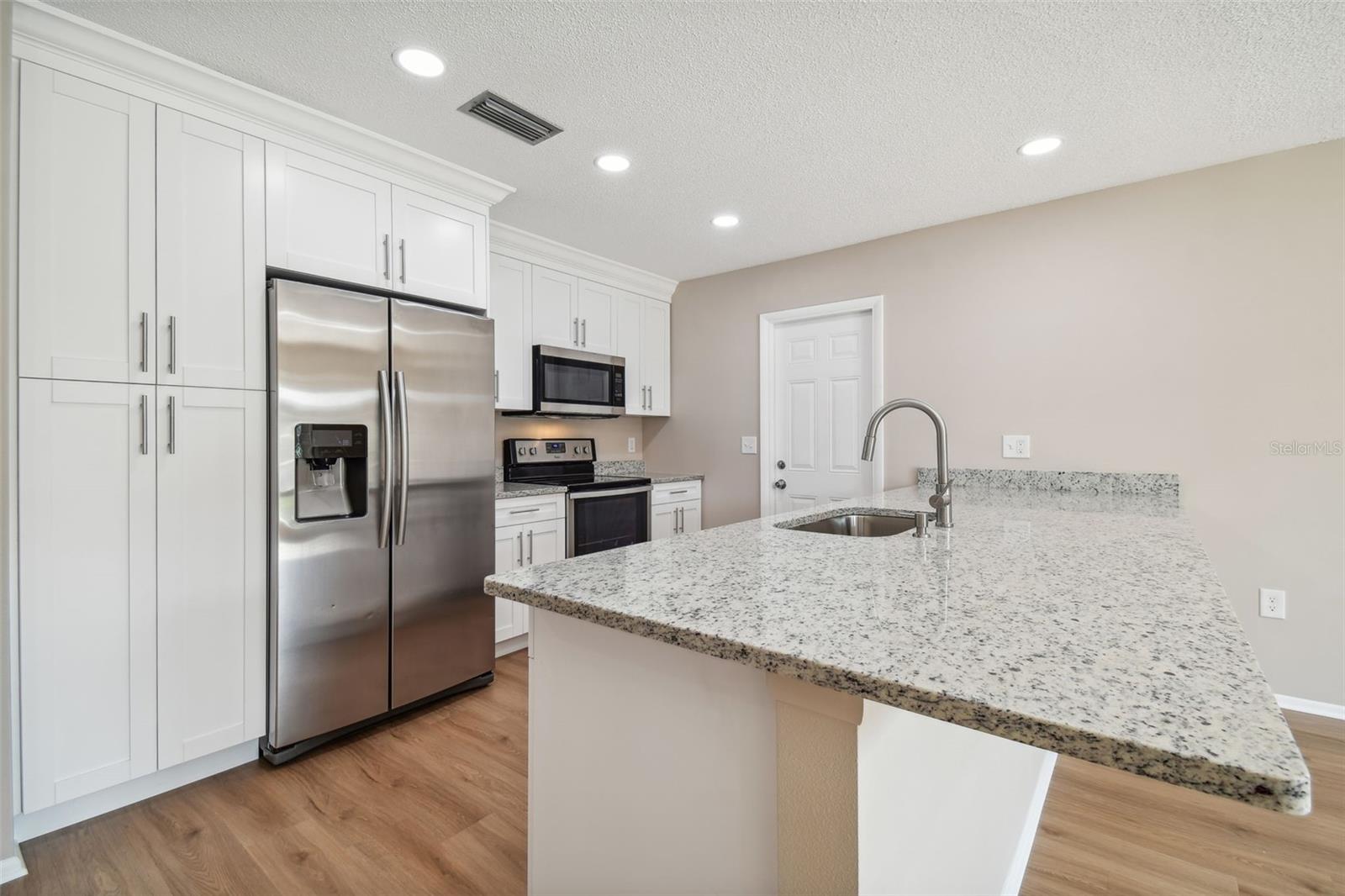 Image 21 of 37 For 11611 Bear Paw Lane