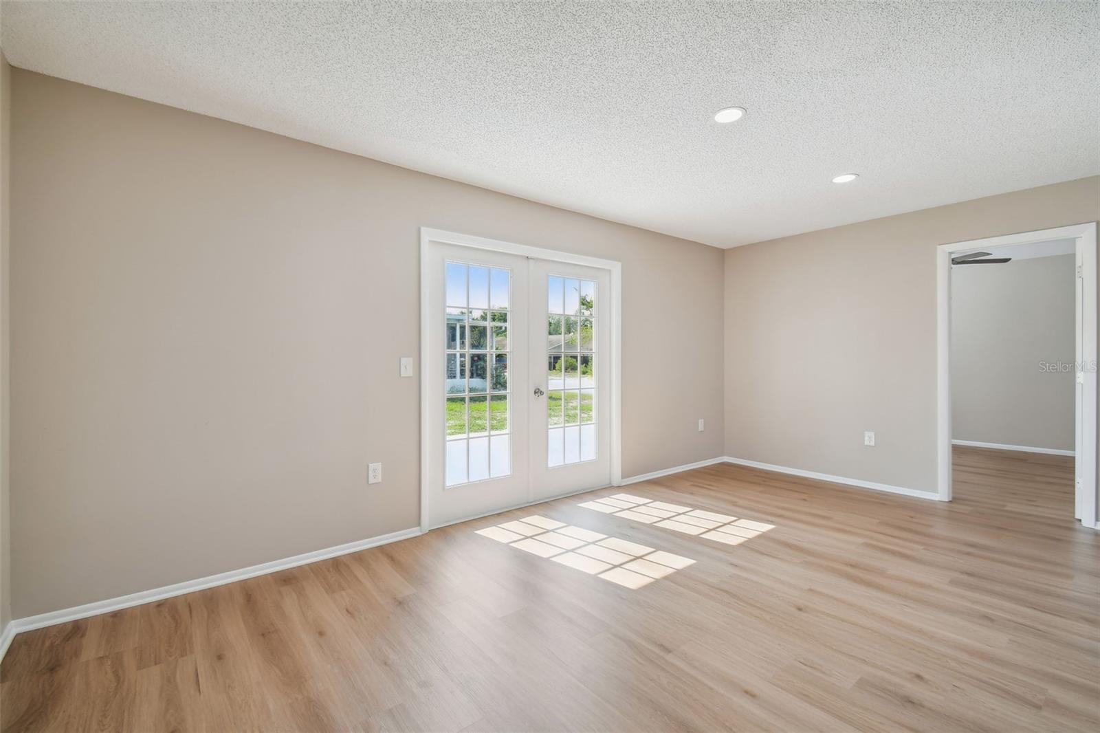 Image 24 of 37 For 11611 Bear Paw Lane