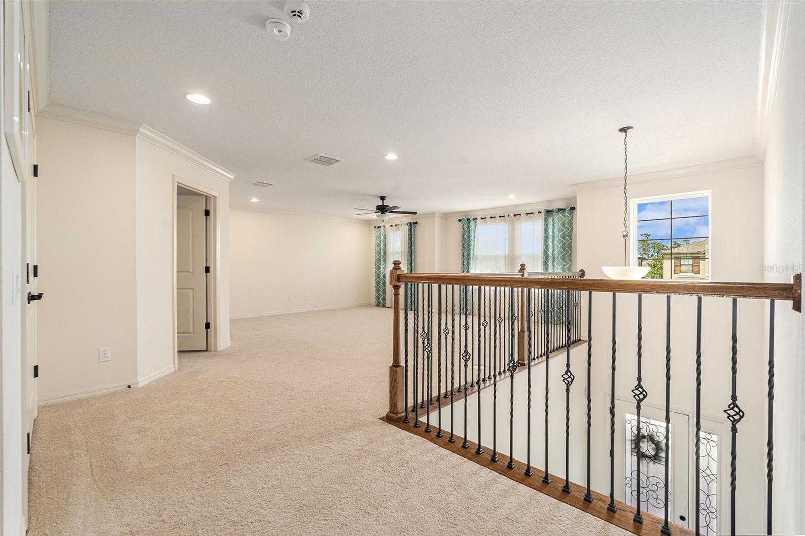 Image 20 of 48 For 19209 Long Lake Ranch Boulevard