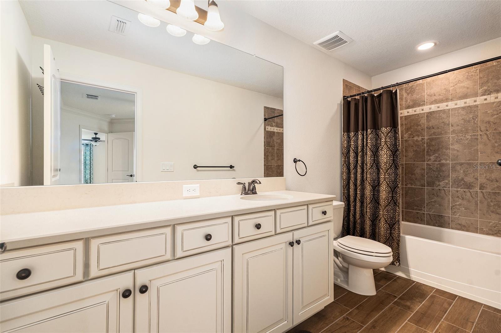 Image 26 of 48 For 19209 Long Lake Ranch Boulevard