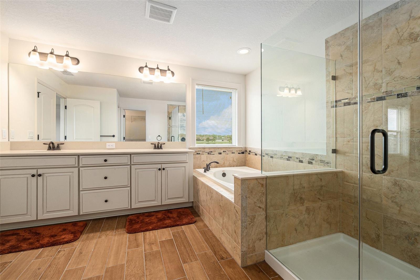 Image 33 of 48 For 19209 Long Lake Ranch Boulevard
