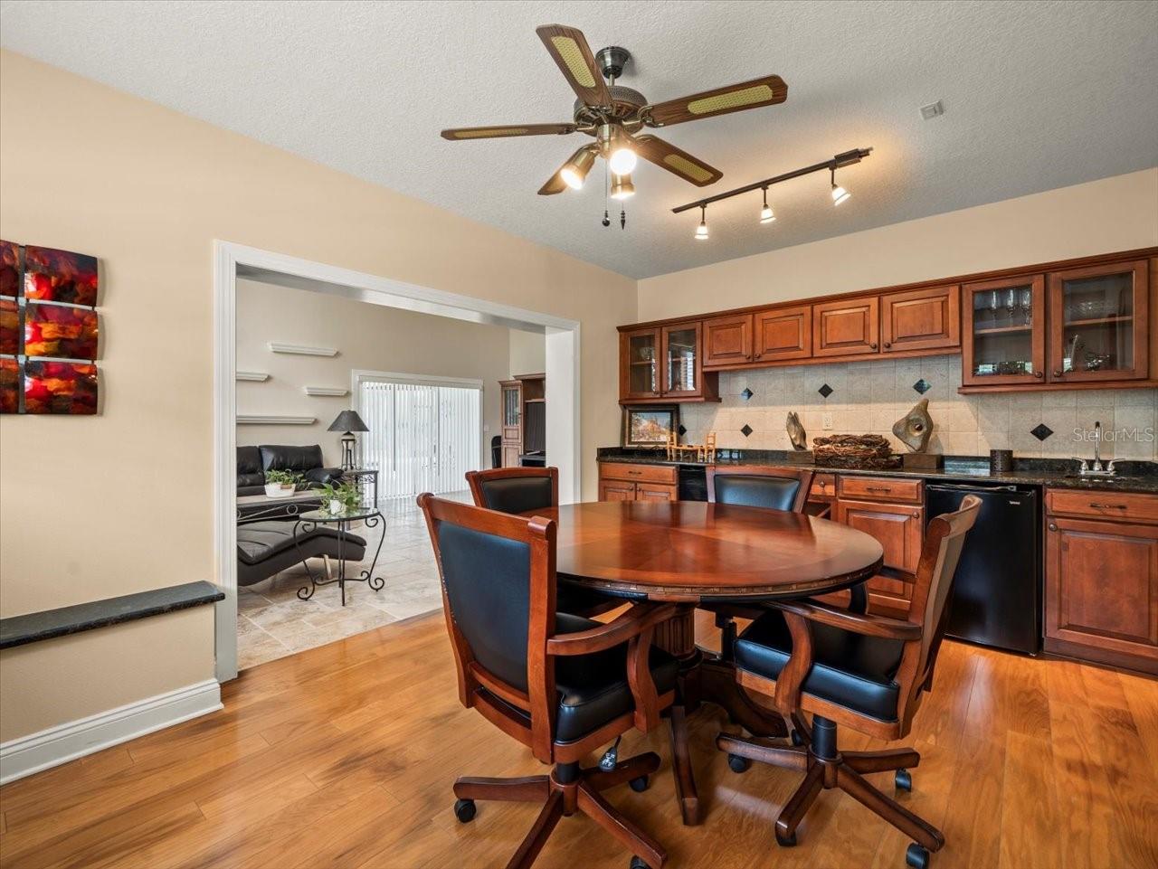 Image 11 of 39 For 4118 Carrollwood Village Drive