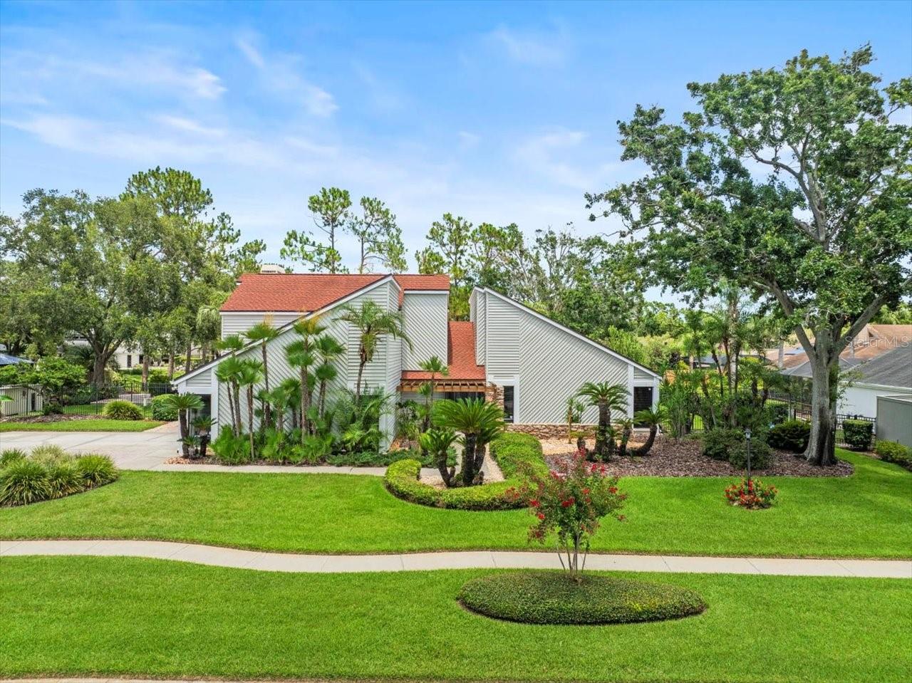 Image 36 of 39 For 4118 Carrollwood Village Drive
