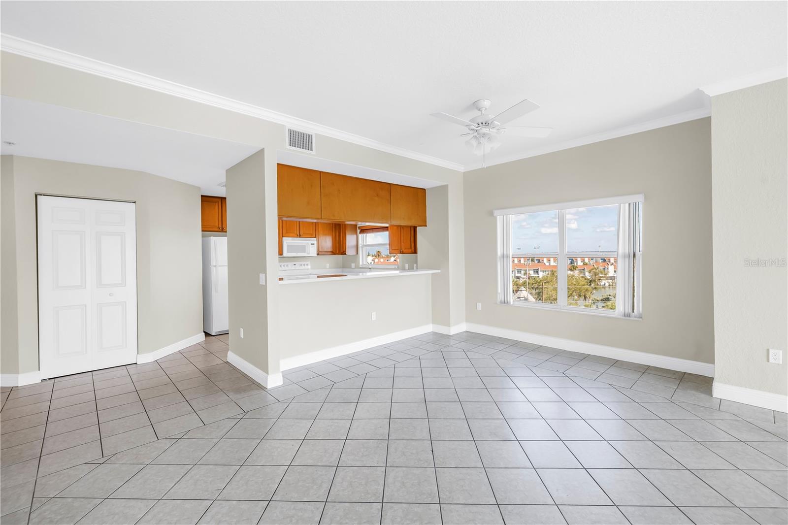 Image 11 of 63 For 423 150th Avenue 1501