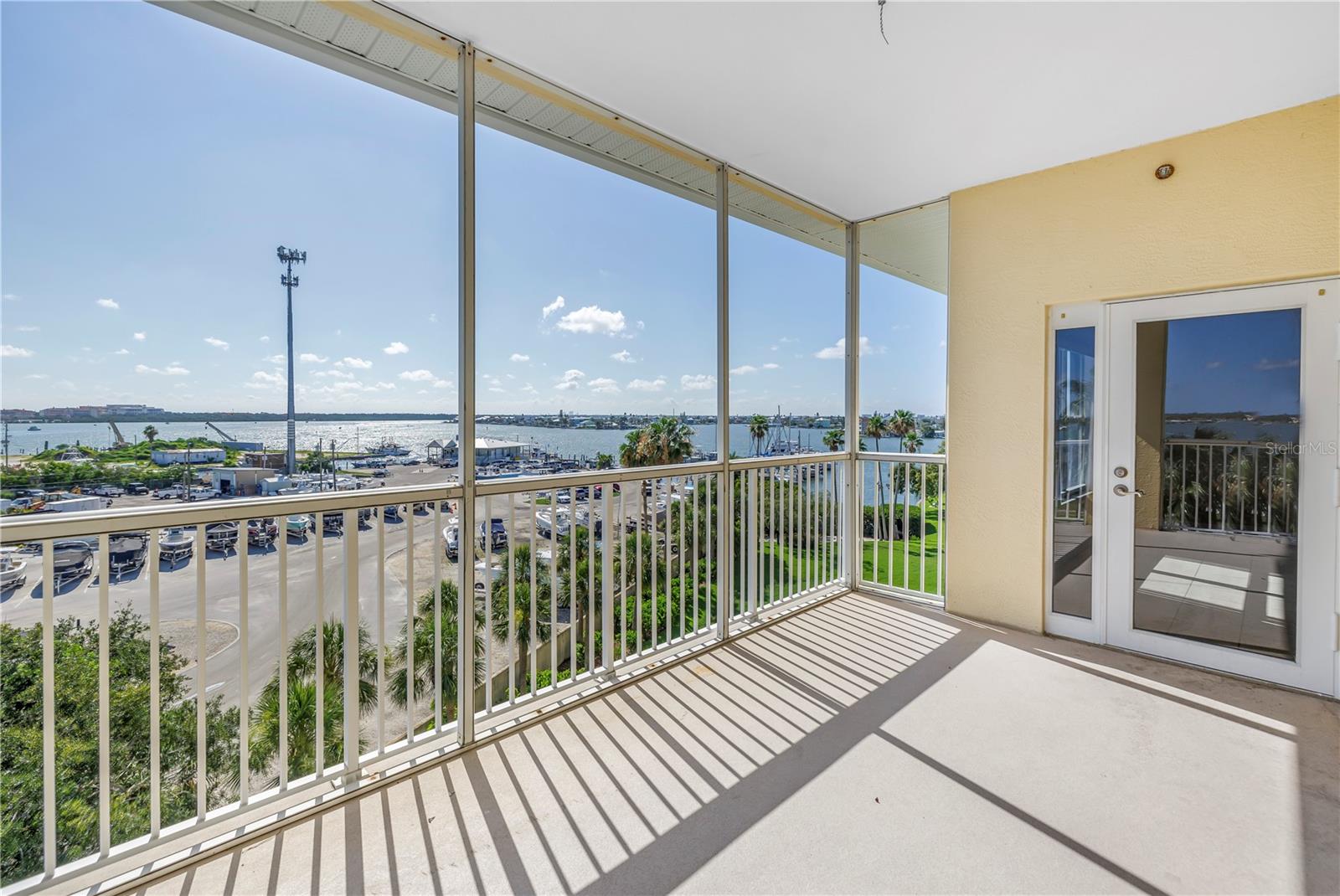 Image 16 of 63 For 423 150th Avenue 1501