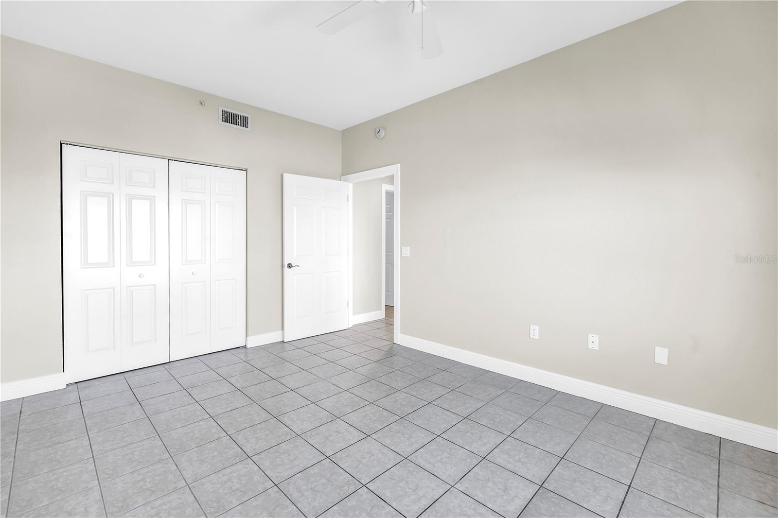 Image 25 of 63 For 423 150th Avenue 1501