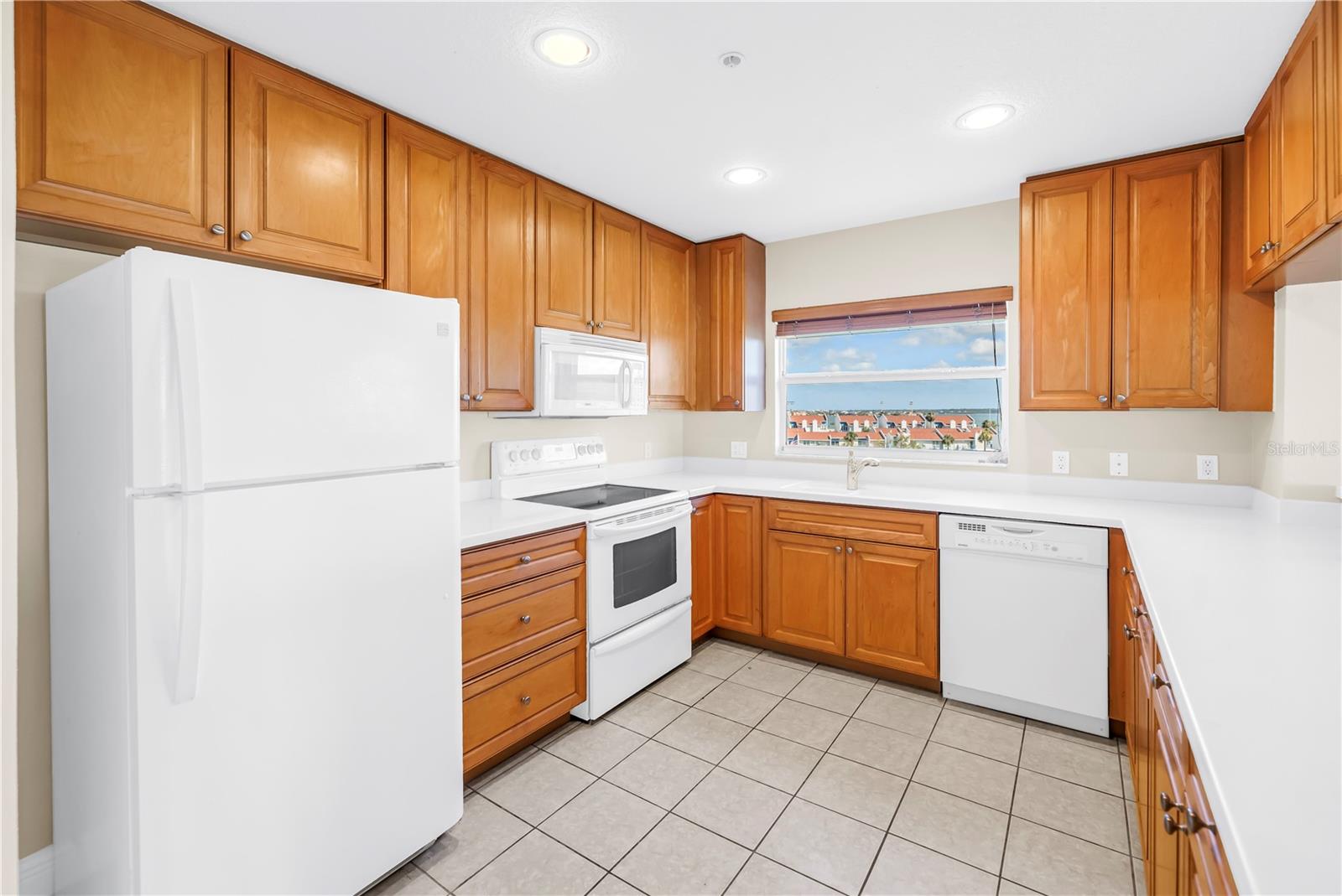 Image 30 of 63 For 423 150th Avenue 1501