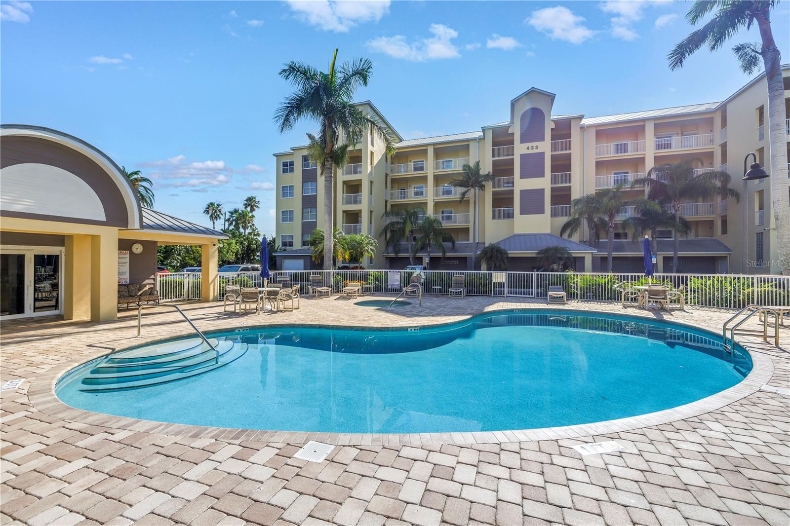 Image 7 of 63 For 423 150th Avenue 1501