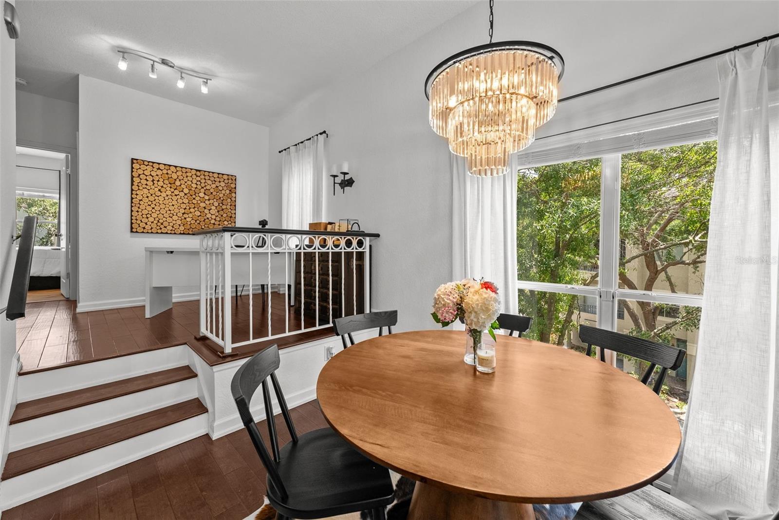 Image 16 of 44 For 727 Coral Reef Drive 727