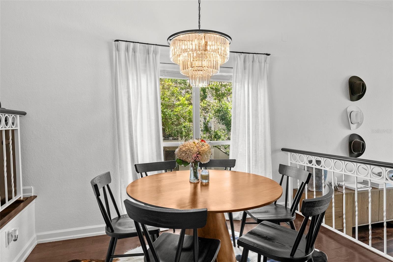Image 20 of 44 For 727 Coral Reef Drive 727