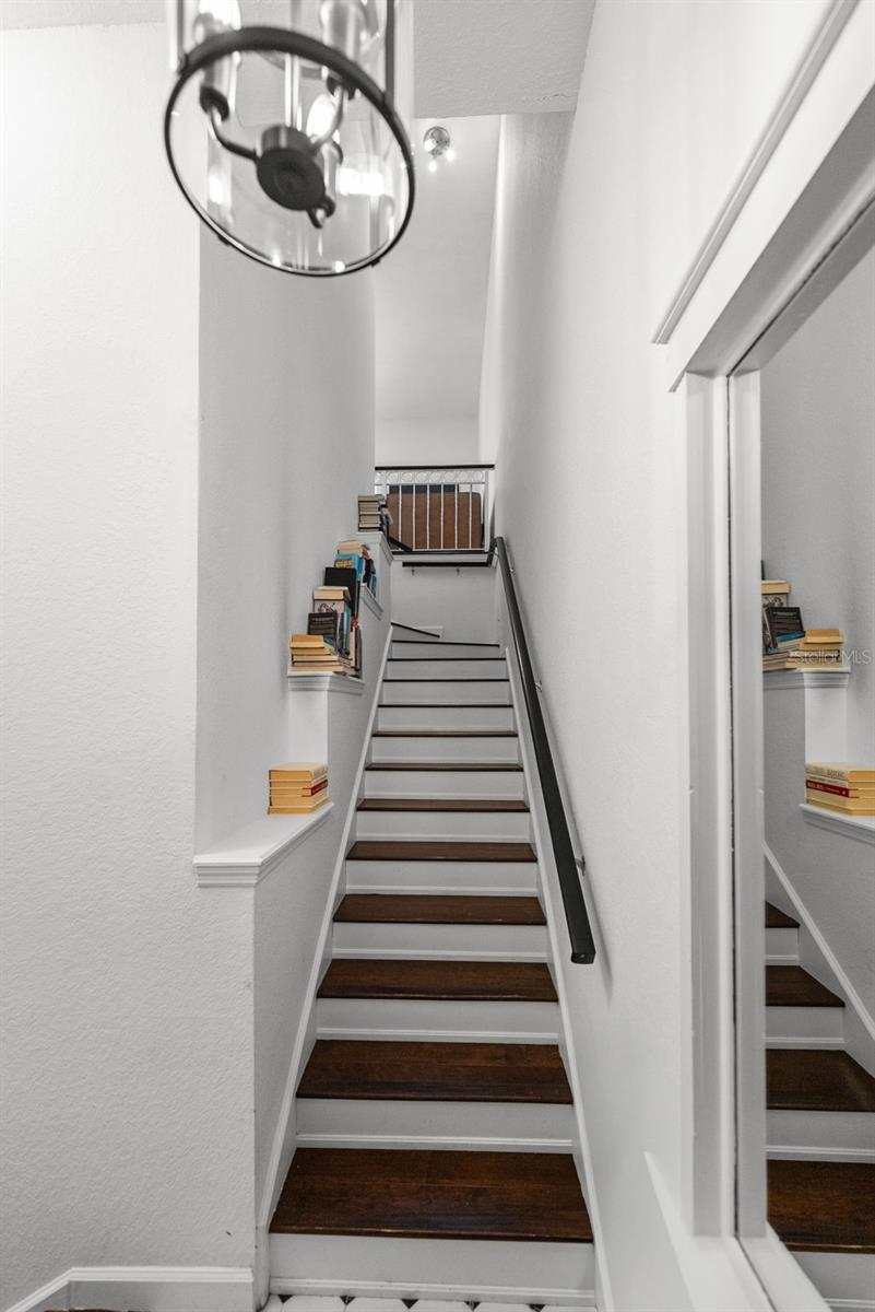 Image 3 of 44 For 727 Coral Reef Drive 727