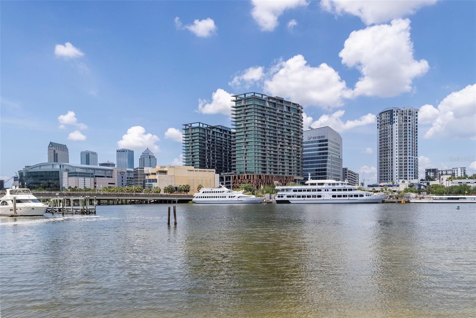 Image 41 of 44 For 727 Coral Reef Drive 727