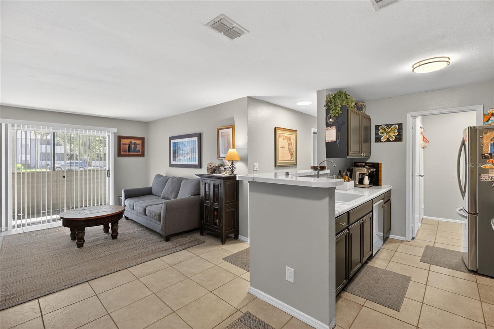 Image 4 of 26 For 1400 Gandy Boulevard N 809