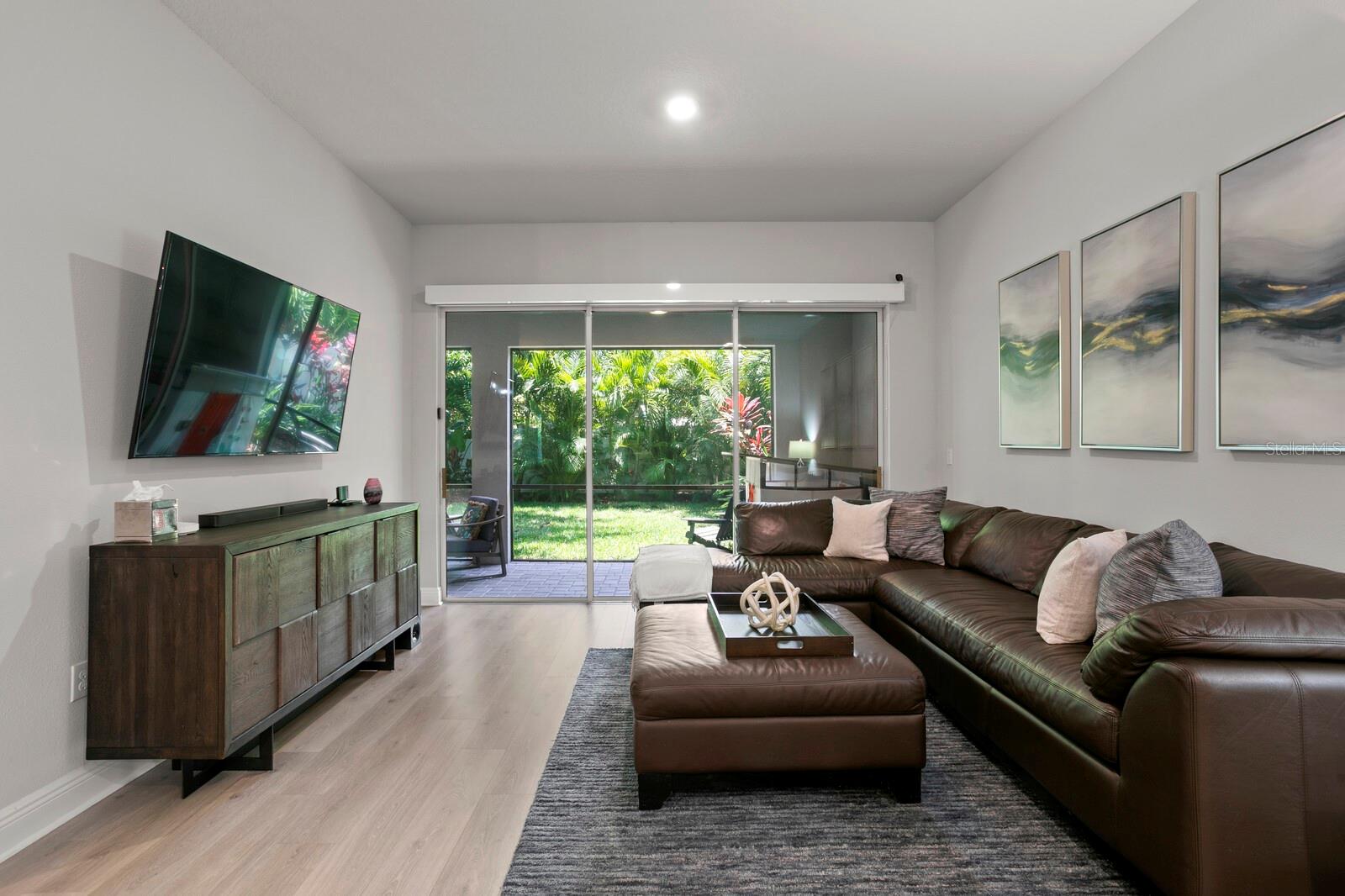 Listing photo id 19 for 408 Matanzas Avenue 1