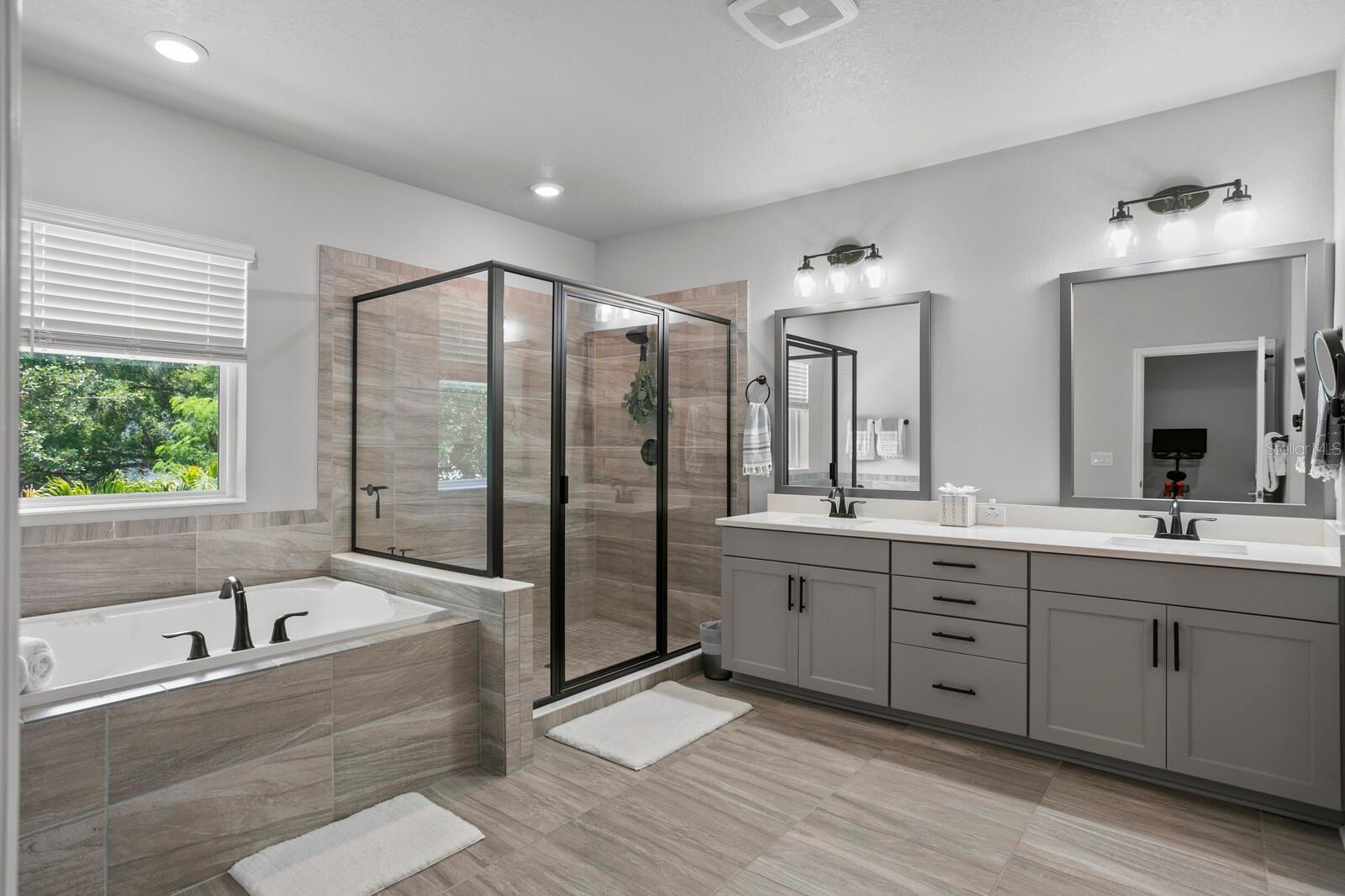 Listing photo id 28 for 408 Matanzas Avenue 1