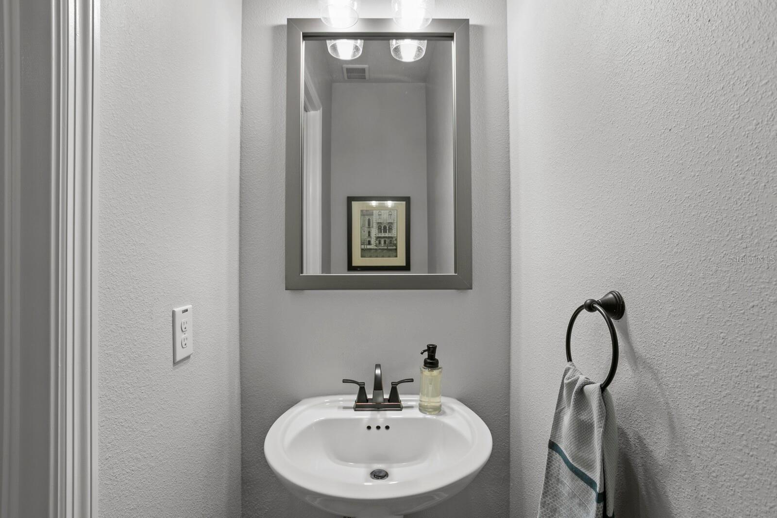 Listing photo id 39 for 408 Matanzas Avenue 1