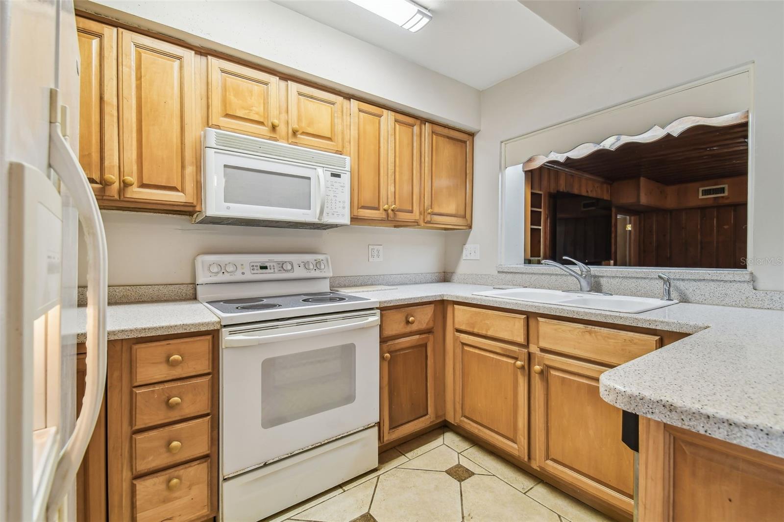 Image 13 of 69 For 1402 Mimosa Drive