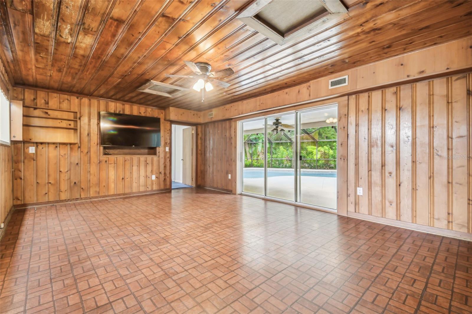 Image 17 of 69 For 1402 Mimosa Drive