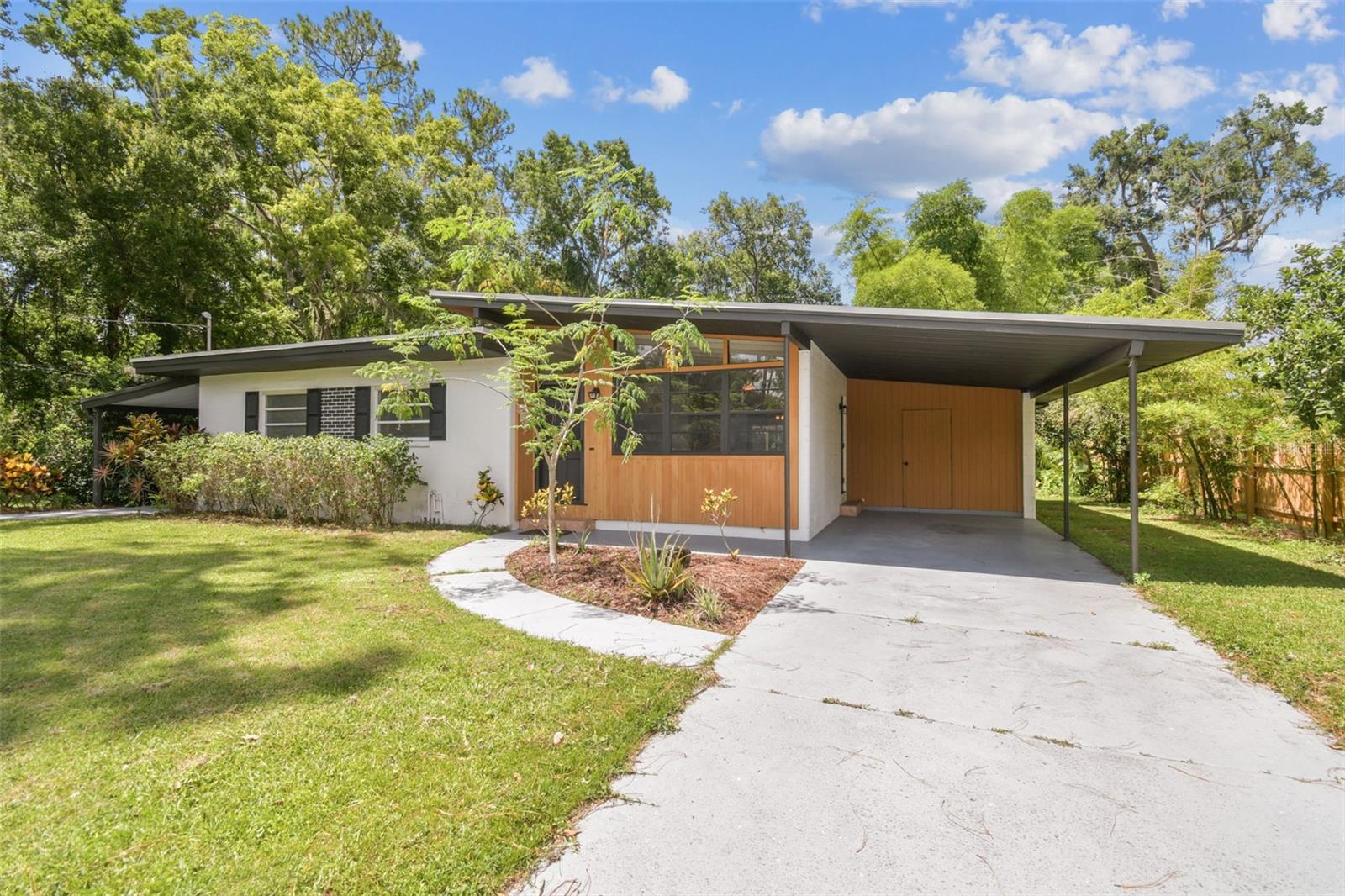 Image 4 of 69 For 1402 Mimosa Drive