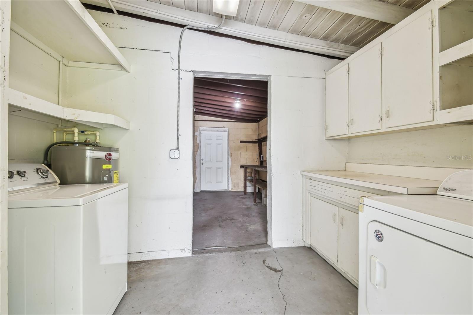 Image 41 of 69 For 1402 Mimosa Drive
