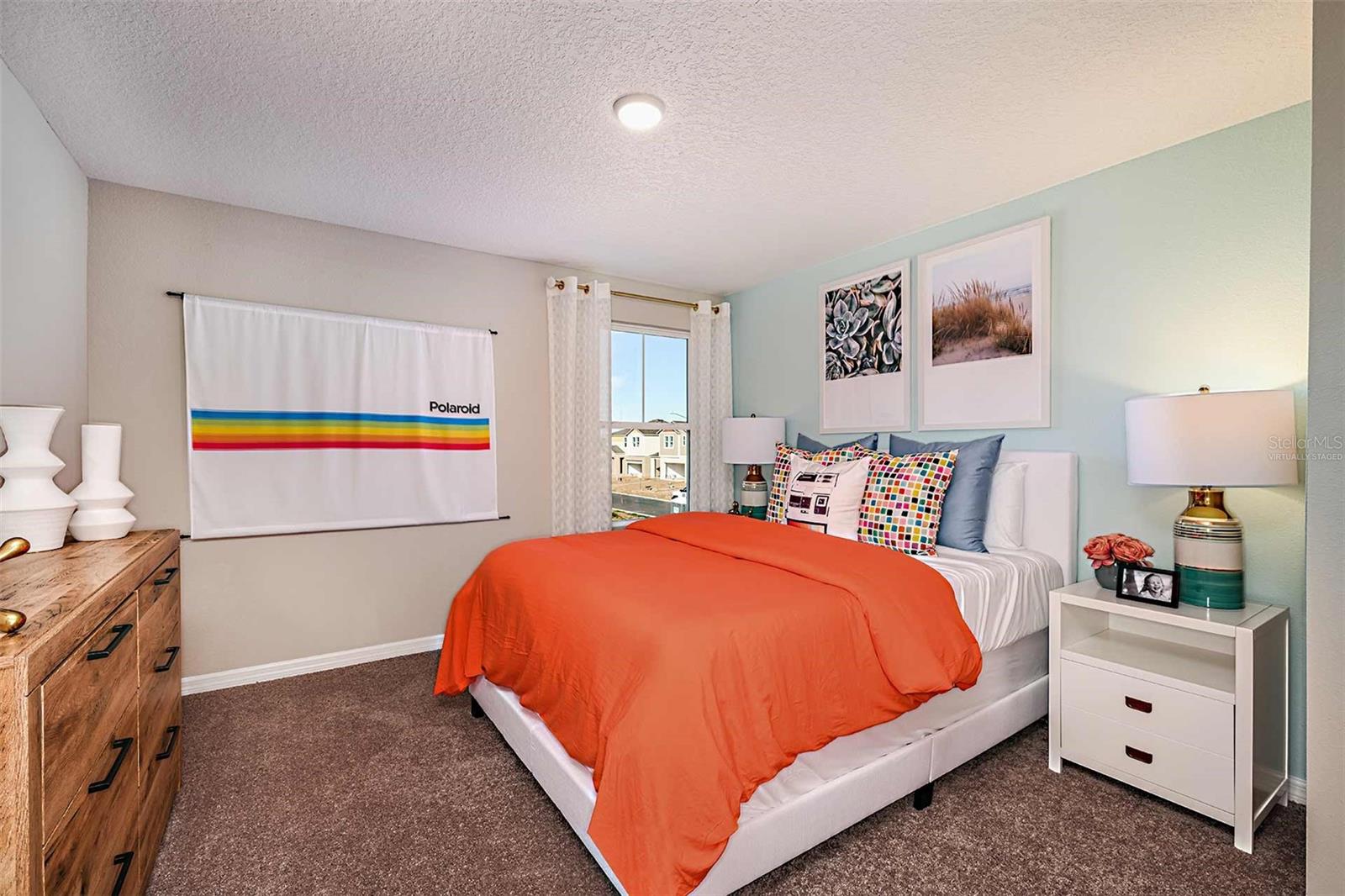 Image 21 of 31 For 754 Ambleside Drive