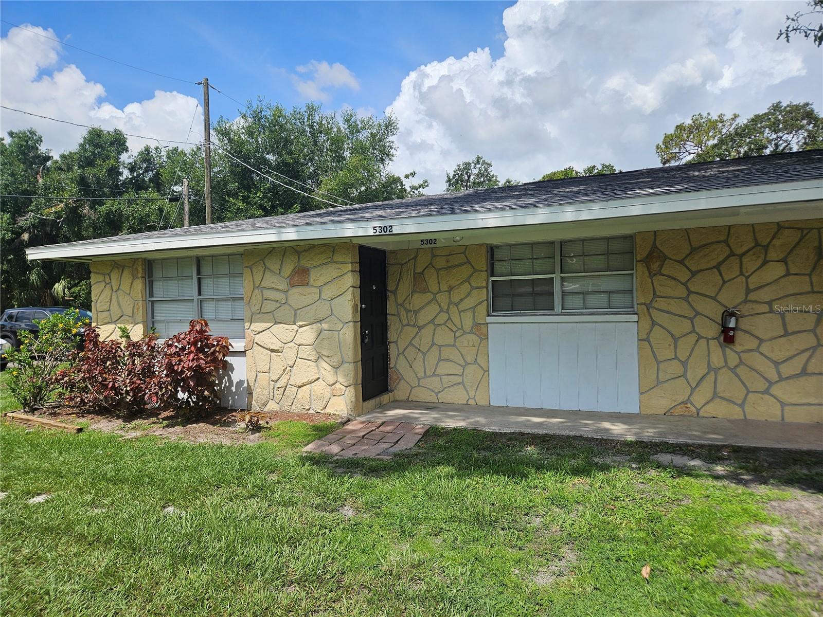 Details for 5302 Oakwood Court 1, TAMPA, FL 33610