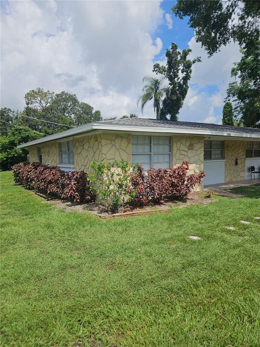 Image 2 of 14 For 5302 Oakwood Court 1