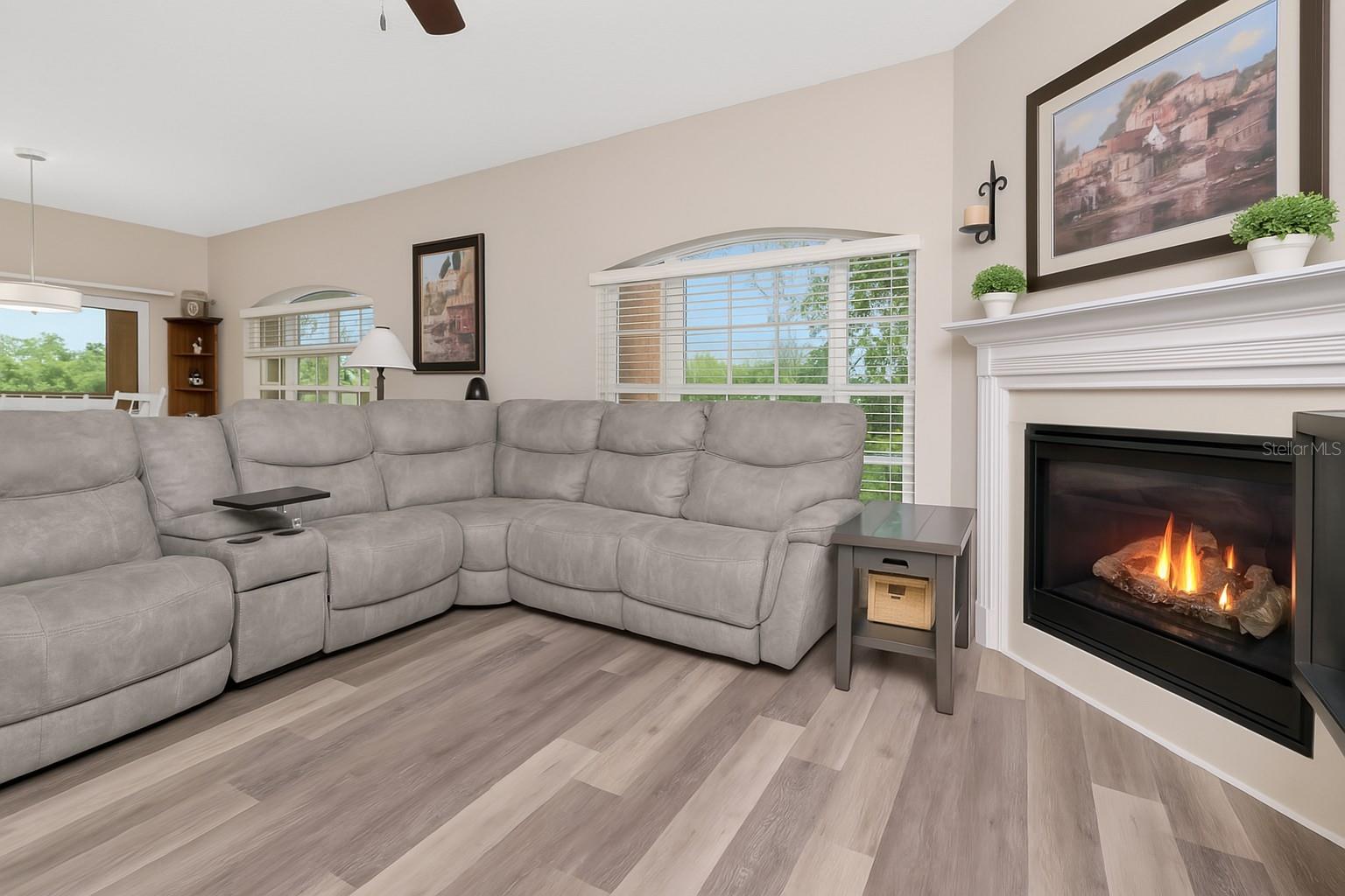 Image 11 of 82 For 6513 Sand Shore Lane