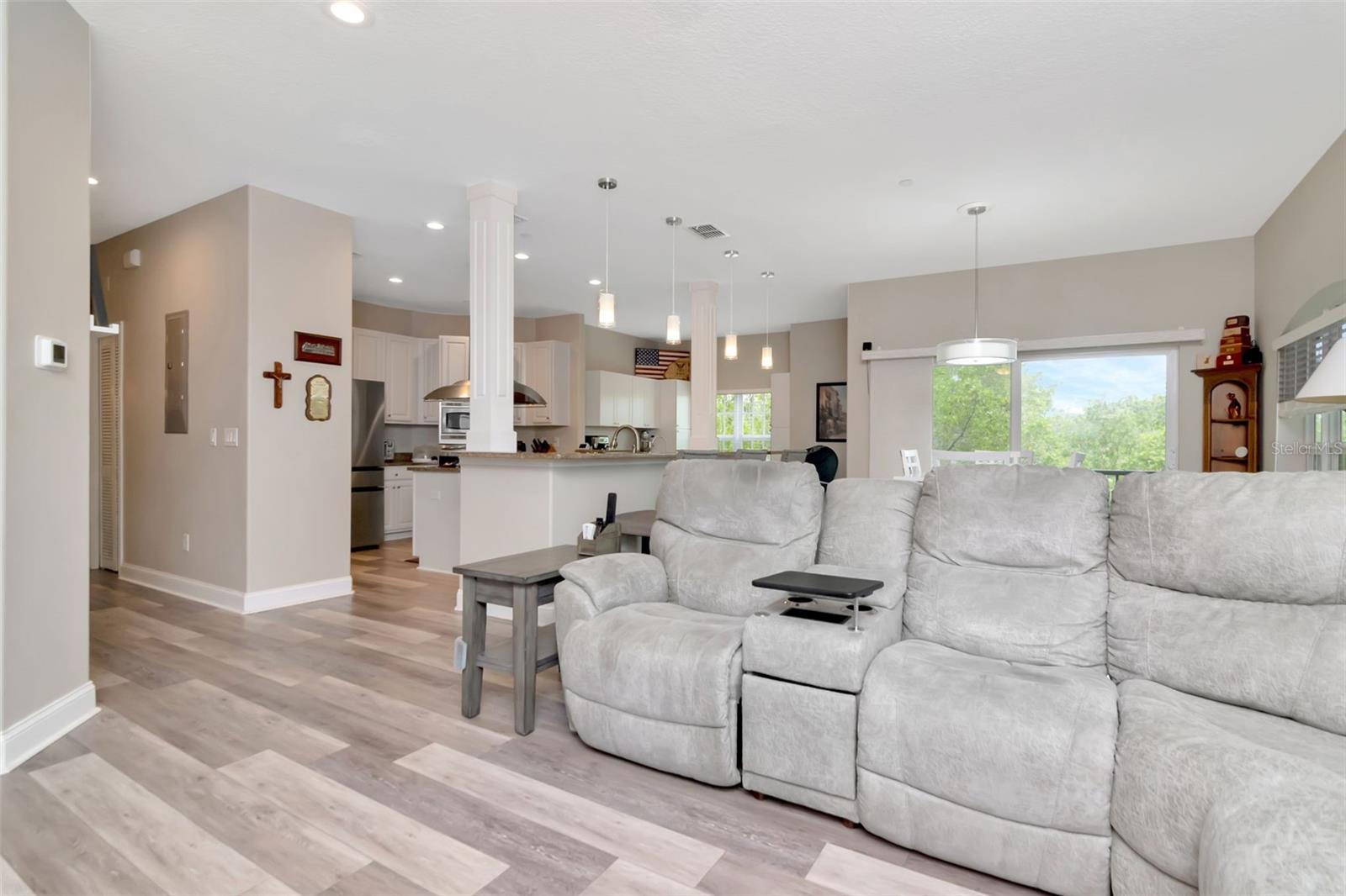 Image 12 of 82 For 6513 Sand Shore Lane